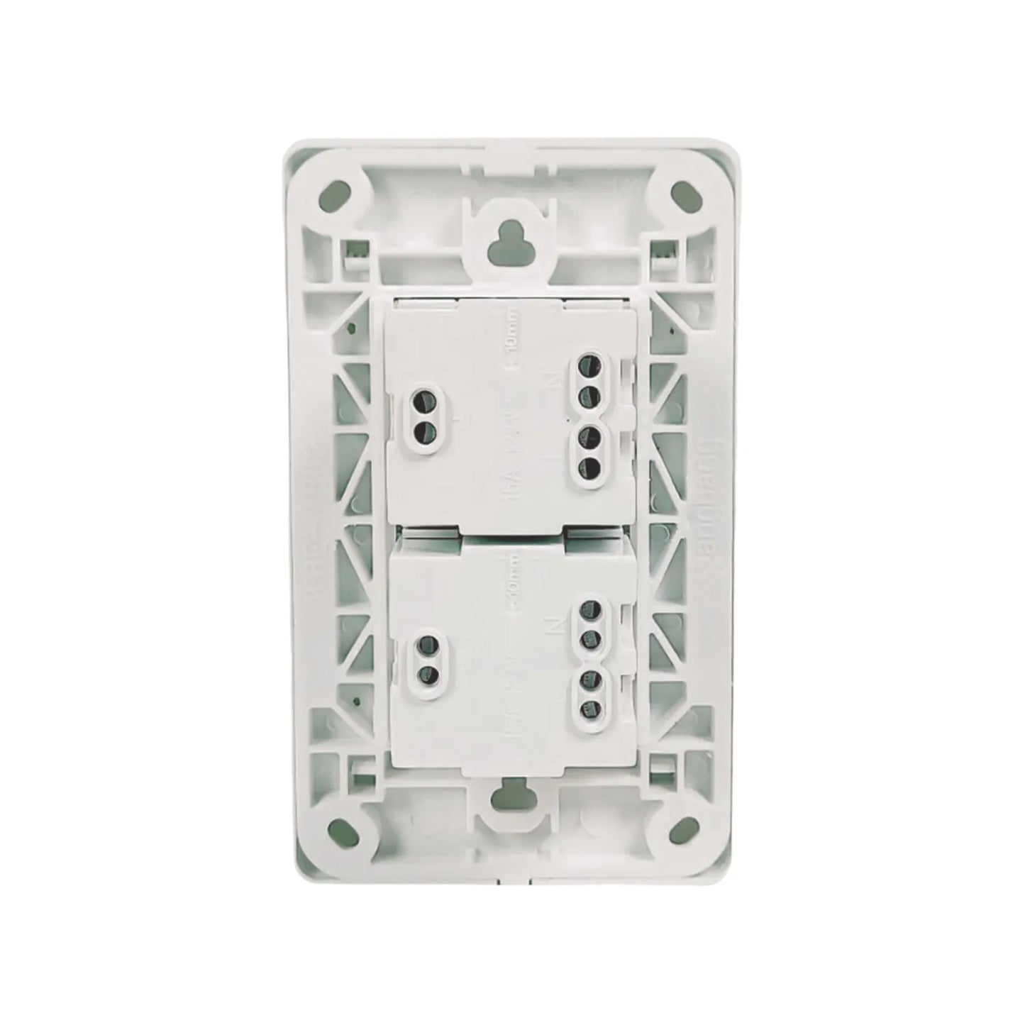 Fabricada de plástico ABS,Placa dos contactos.,125 V – 15 A – 60 Hz,Contactos aterrizados, incluye tornillos.,Blanco.,NOM: NMX-J-005-ANCE-2015