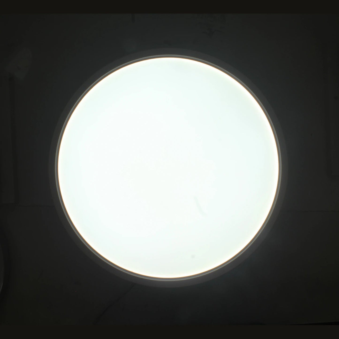 Lámpara panel LED redonda blanca de 24W para sobreponer, iluminación brillante y uniforme en el techo