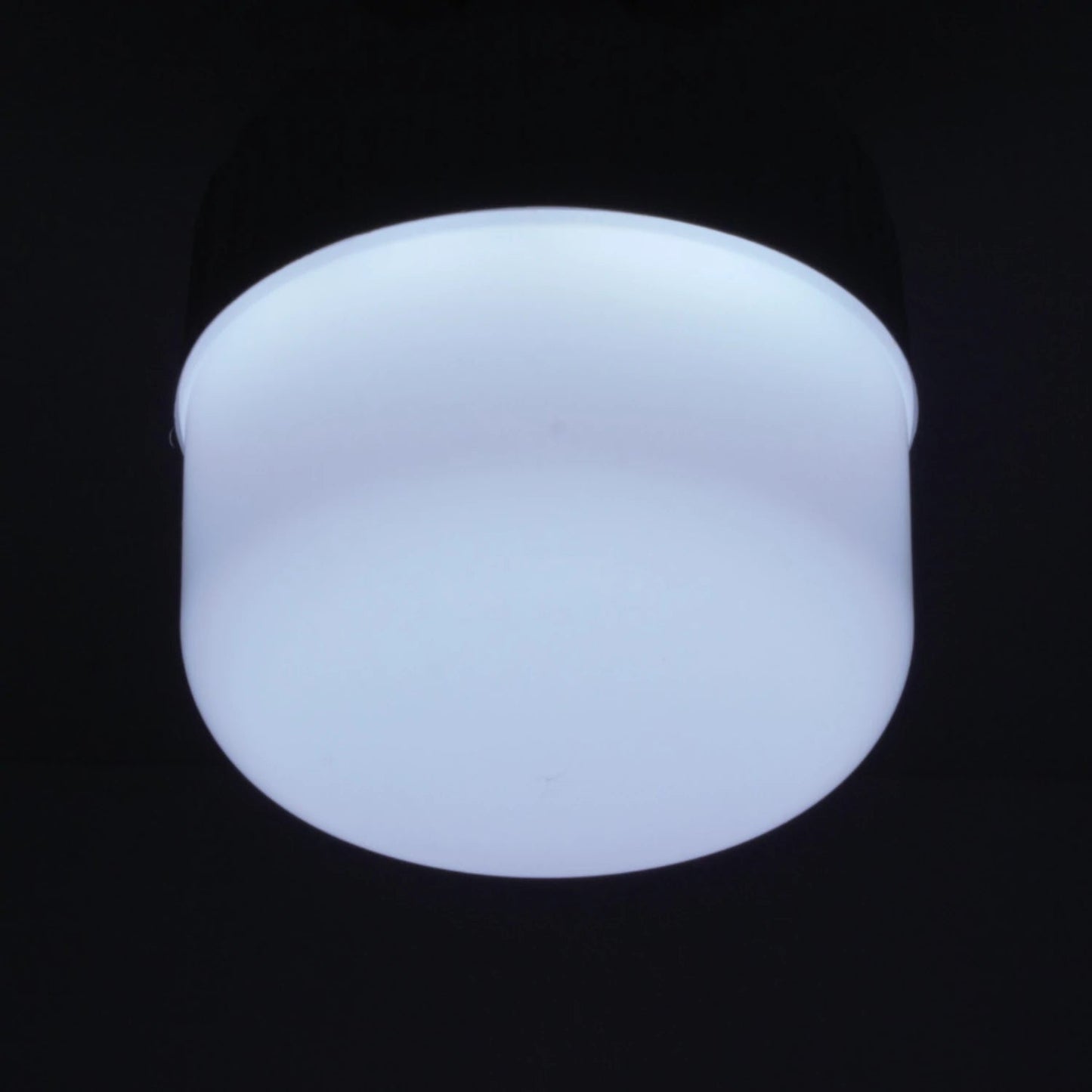 Foco LED cilíndrico con bulbo esmerilado, luz blanca fría de alto poder