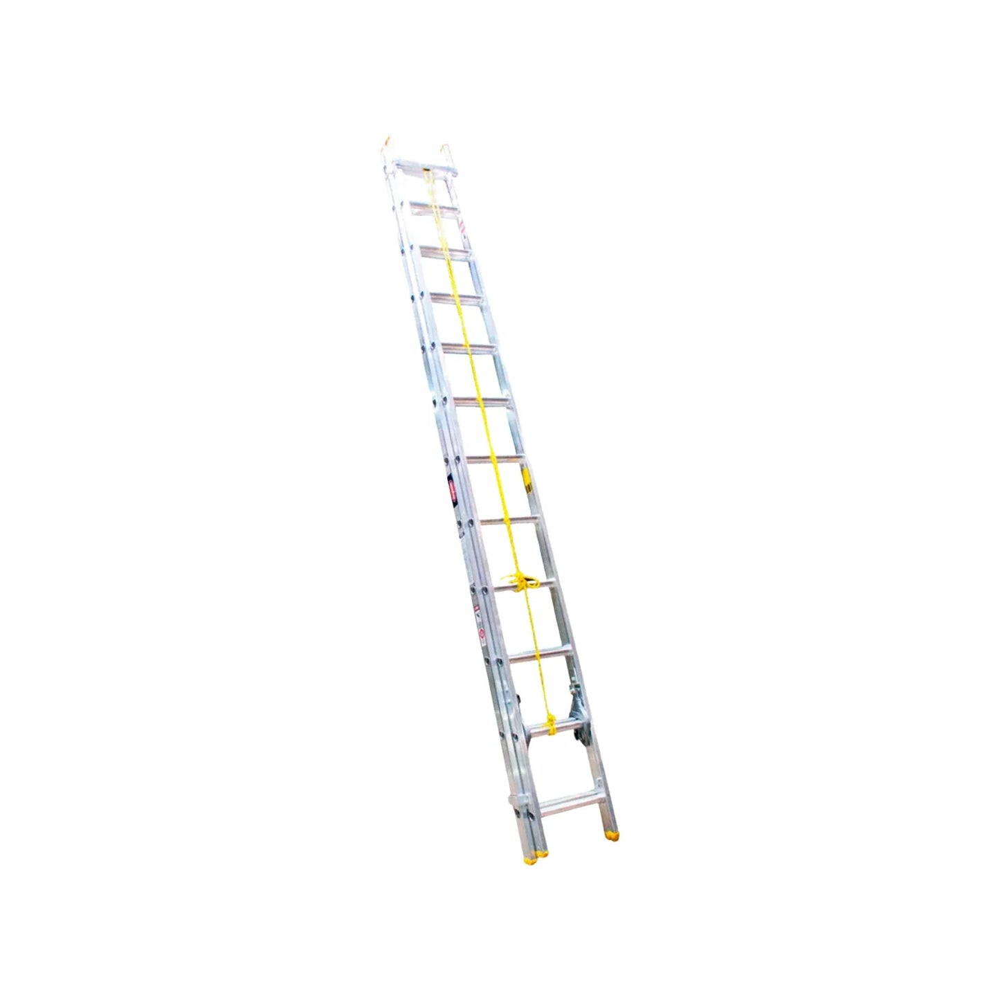 Escalones: 28,Tamaño: 7.32 m,Altura máxima de seguridad: 5.46 m,Largueros rectangulares de aluminio con escalones antiderrapantes tipo "D"