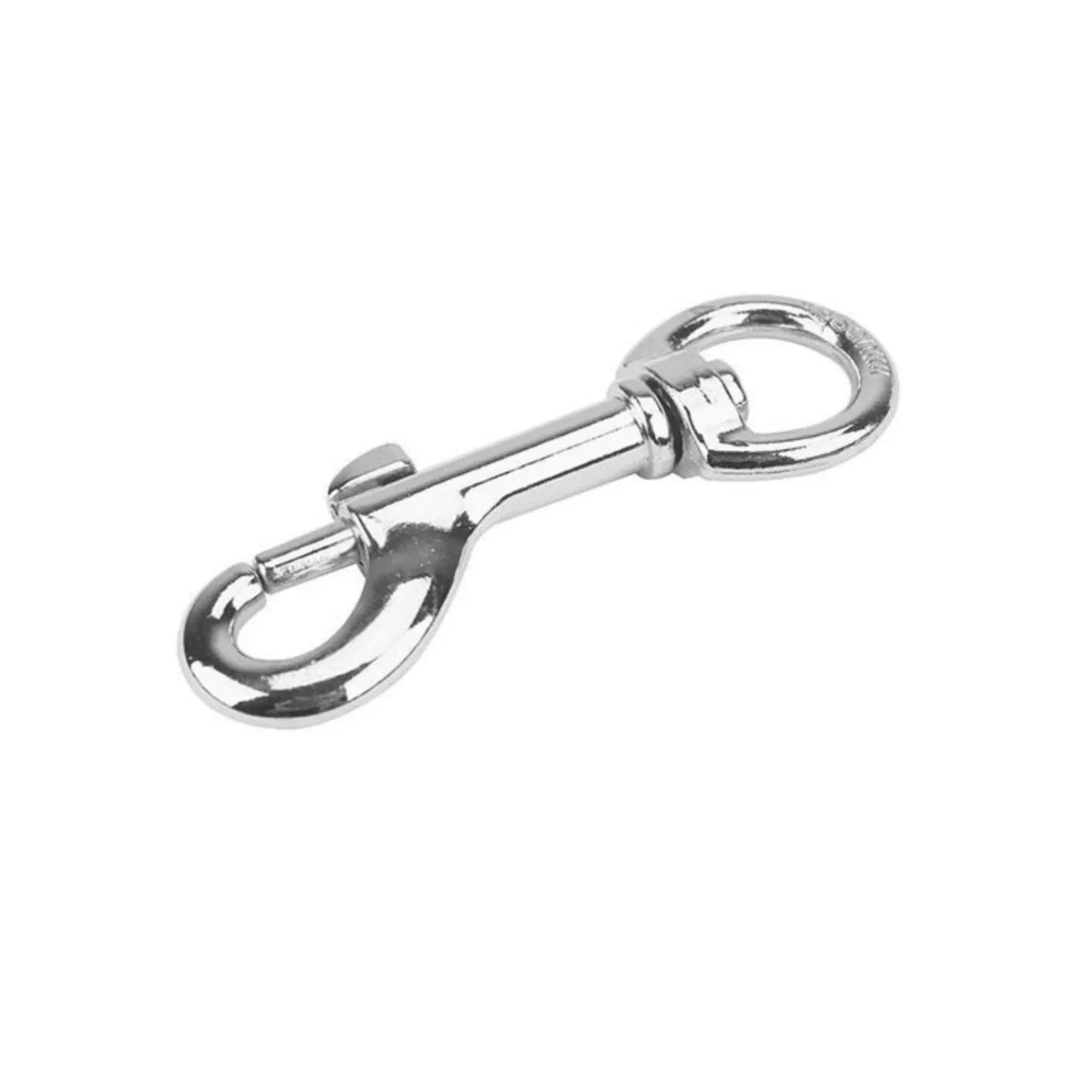 Aleación de zinc.,Acabado niquelado con mayor resistencia a la corrosión.,Carga de trabajo: 31 kg,Medidas:,Largo: 2" (50.8 mm).,Apertura: 13/64" (5 mm).,Diámetro de ojo: 7/16" (11.11 mm).,Ideal para sujetar cordones, correas para perros etc.,Seguro corredizo de apertura rápida.,No exceda el limite de trabajo.,No se use a manera de dispositivo de seguridad.,Garantía: 12 Años por defecto de fabricación en condiciones normales de operación.
