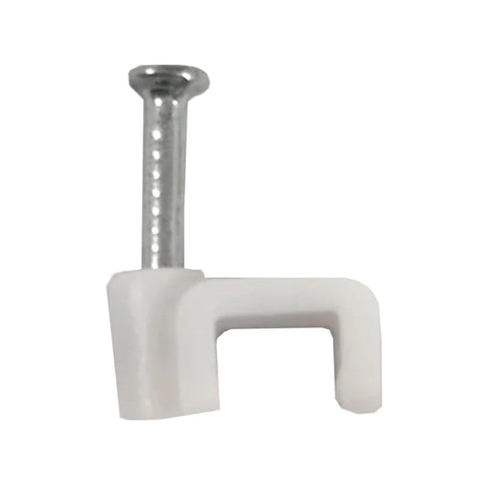 Grapa de cable recta blanca con clavo metálico para fijación y organización de cables