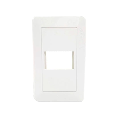 Fabricada de plástico ABS,Placa de 1 ventana acabado blanco.,Incluye tornillos.,Blanca.