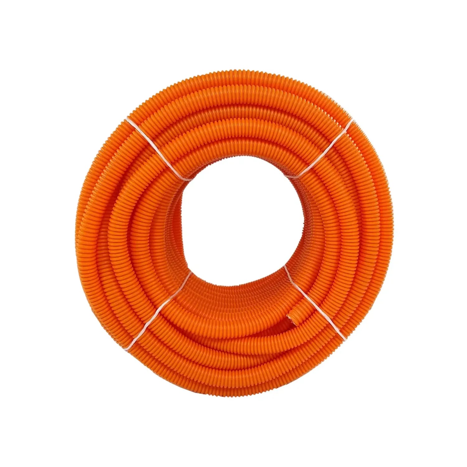 Tubo corrugado flexible de color naranja para protección y canalización de cables eléctricos en instalaciones residenciales