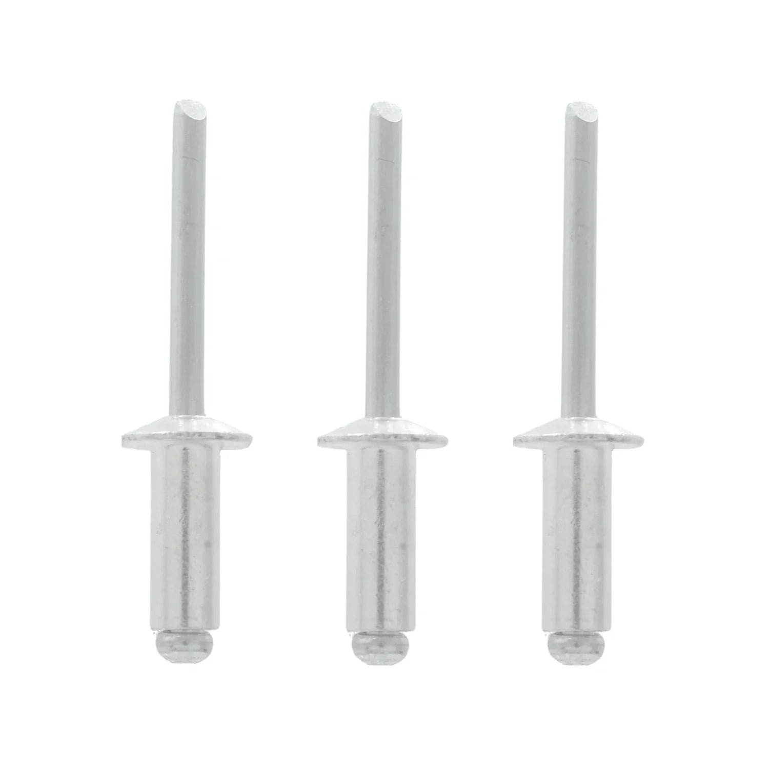 Fabricados de acero inoxidable y aluminio.,Remache de 3/8" (6 mm).,Diámetro: 1/2",Diámetro de tapa: 1/2",Agarre de 3/8",Contenido: 50 piezas. 