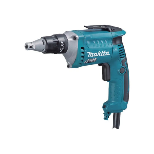 Atornillador para Tabla-Roca FS4200 Makita.,velocidad variable-reversible.,Corriente: 6 A,Potencia: 570 W,Capacidad del tornillo para tabla roca: 5 mm (3/16").,Tornillo autoperforante: 6 mm (1/4").,Zanco hexagonal: 6,35 mm (1/4").,Velocidad sin carga: 0 - 4,000 RPM,Atornillador sin percusión: 2.5 m/s2 o menos.,Dimensiones 269 x 65 x 207 mm,Luz L.E.D. integrada.,Porta-cono de la punta posicionado debajo del gatillo para almacenamiento conveniente durante aplicaciones de enmarcado.