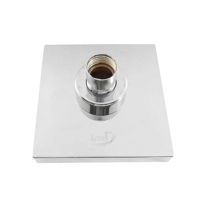 Regadera cuadrada cromada brillante IML para ducha, con conexión roscada superior.