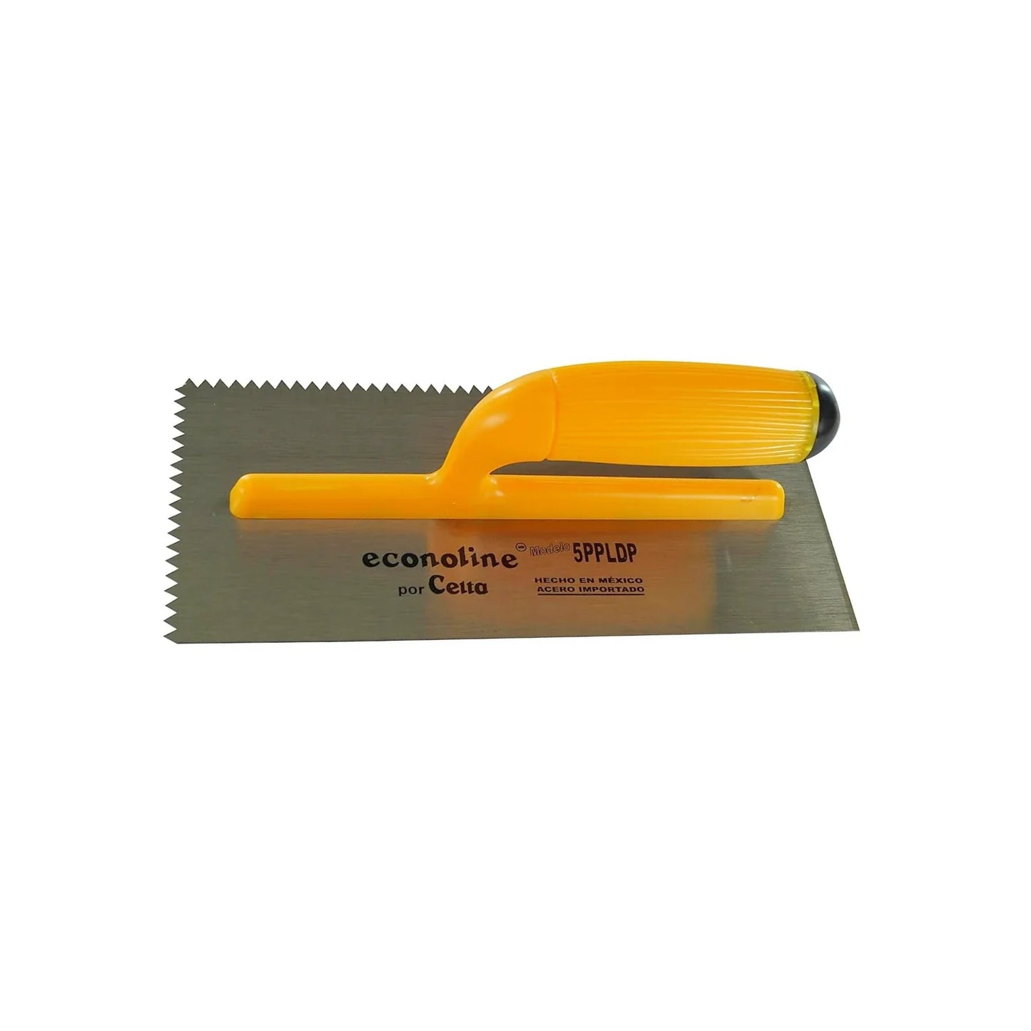Hoja de acero templado pulida y laqueada.,Bordes troquelados en forma de punta triangular.,Mango plástico de alto impacto.,Hoja unida por 5 pernos al mango:,Medida: 5"x11" (127 mm x 280 mm).,Dientes 1/4"x3/16" (6.35 mm x 4.7 mm).