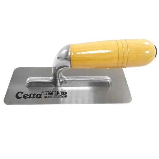 Llana de albañil Celta con mango de madera y hoja de acero importado, para acabados y construcción.