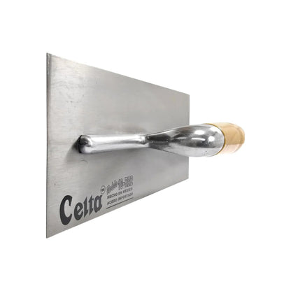 Llana lisa profesional de acero Celta 10-RL12 con mango de madera para albañilería