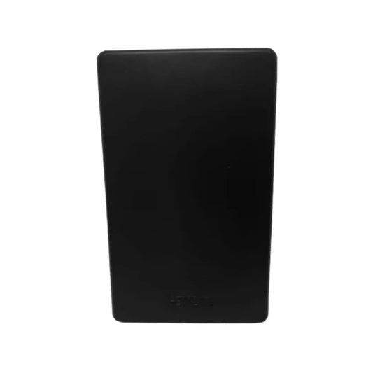 Placa ciega Genlit negra para cubrir módulos eléctricos, ideal para instalaciones con acabado mate.