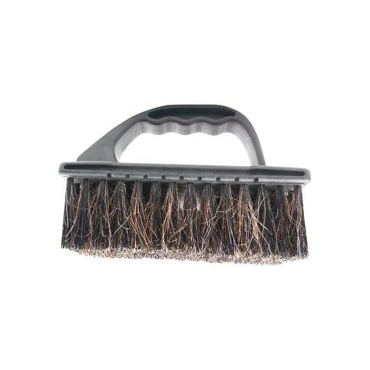 Cepillo de cerda natural.,Excelente para retener pintura.,Mango ergonómico para fácil trabajo.,Aplicarla sobre superficies rugosas (bloque tirol texturizados).