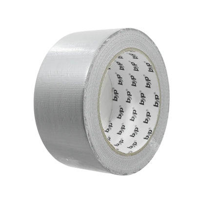 Rollo de cinta de ducto gris plata marca BYP adhesiva de alta resistencia para reparaciones y sellado profesional.
