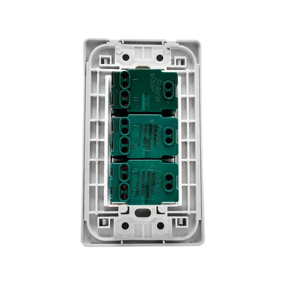 Placa blanca Solaris WB-613 con 3 receptáculos eléctricos de 10A 250V y 15A 125V, para pared.