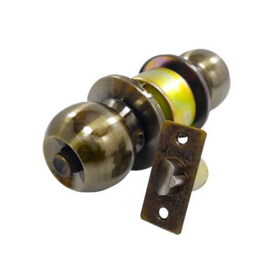 Chapa para recámara.,Elaborada de acero inoxidable.,Tipo esfera.,Para recámara.,Latón brillante.,Facil instalación.