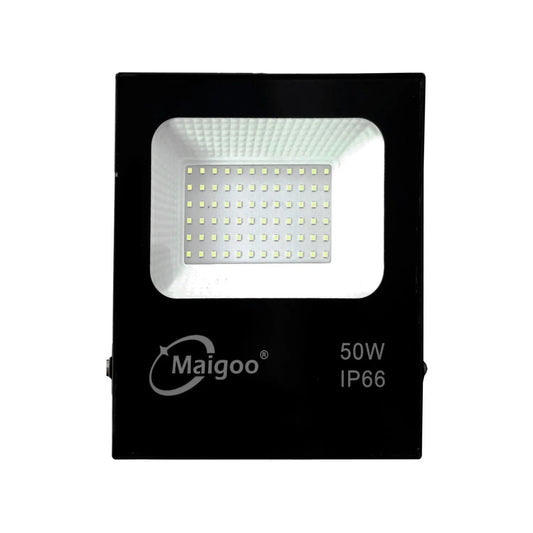Reflector LED Maigoo negro 50W IP66 para iluminación exterior, de alto rendimiento.