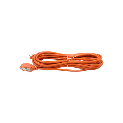 Cable de extensión eléctrico naranja enrollado con triple toma para ferretería y hogar.