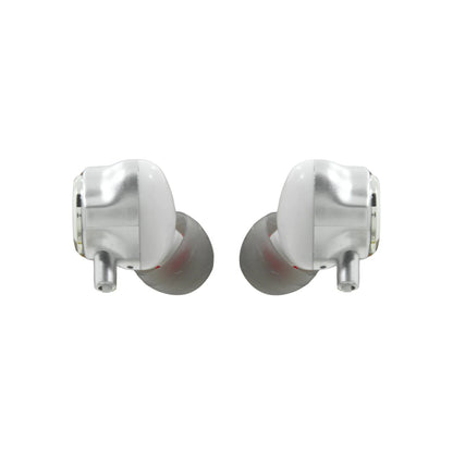Audífonos in-ear manos libres blancos y plata, diseño moderno y compacto.