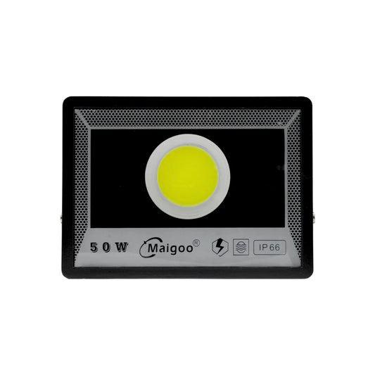 Reflector LED Maigoo negro 50W, luz COB amarilla, protección IP66 para uso exterior.