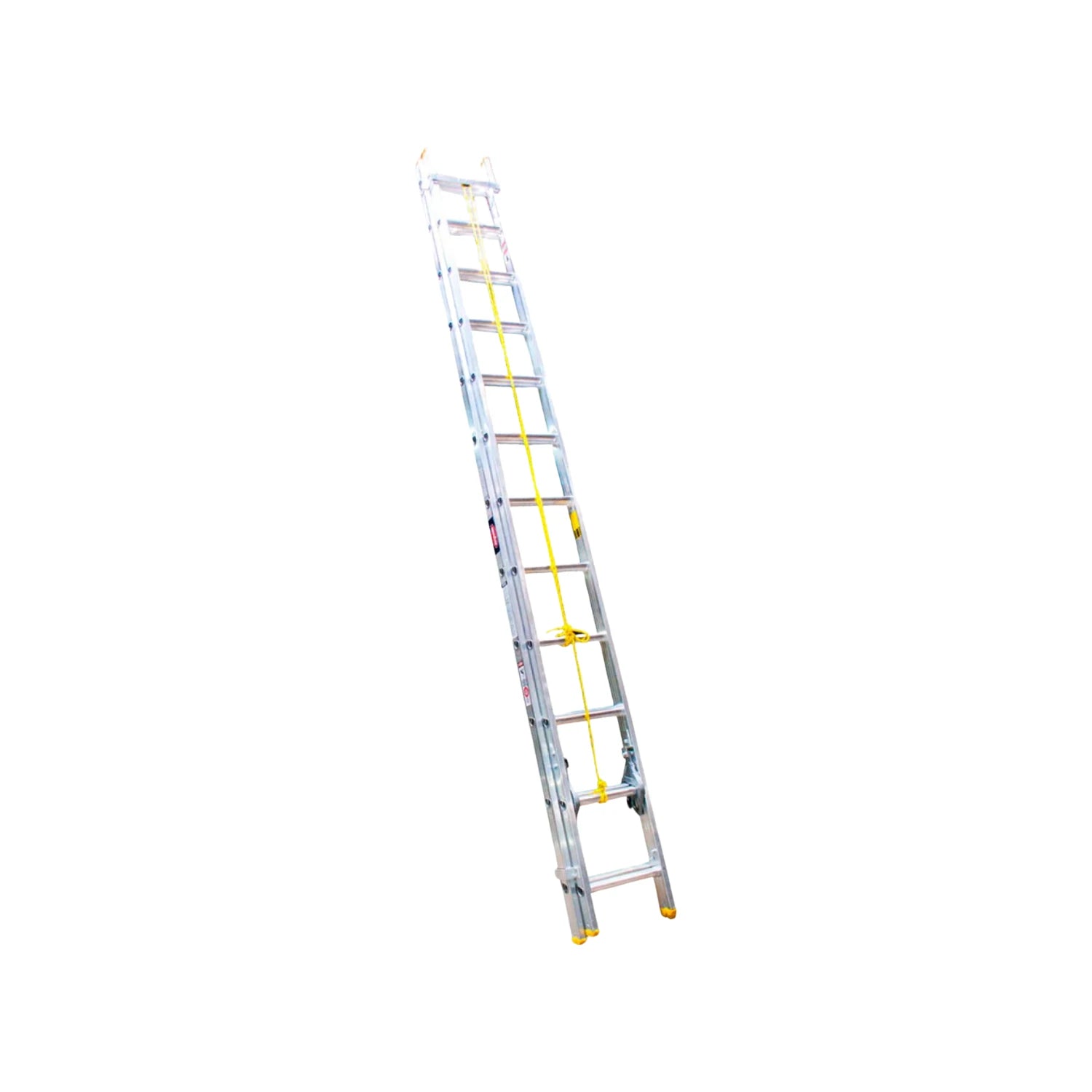 Escalera de extensión larga de aluminio plateado con mecanismo de cuerda amarilla, para trabajos en altura.