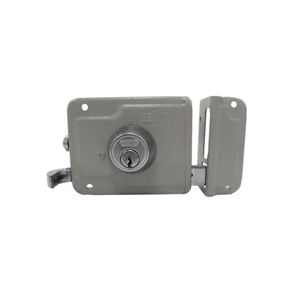 Cerradura de sobreponer Dexter gris para puerta, con cilindro de seguridad exterior y mecanismo de pestillo.