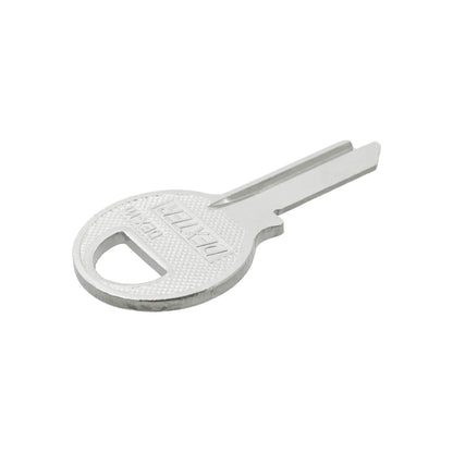 Llave metálica plateada marca Dexter modelo DEX-M para cerrajería y duplicado de llaves