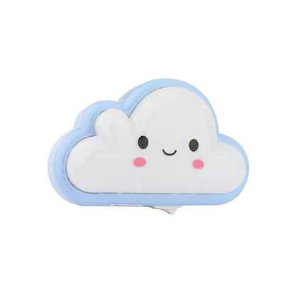 Lámpara de noche LED en forma de nube blanca y azul con cara sonriente, incluye apagador manual.