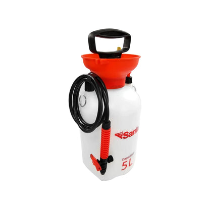 Bomba fumigadora Santul de 5 litros manual a presión, color blanco con detalles naranja y rojo para jardín