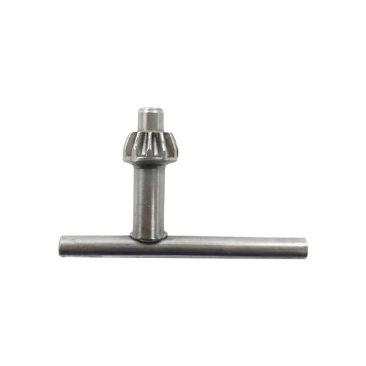 Fabricada en acero al carbóno.,Llave para broquero de 3/8" (9.5 mm).,Ideal para rotomartillo.,Acabado que evita la oxidación.,Producto punzocortante.